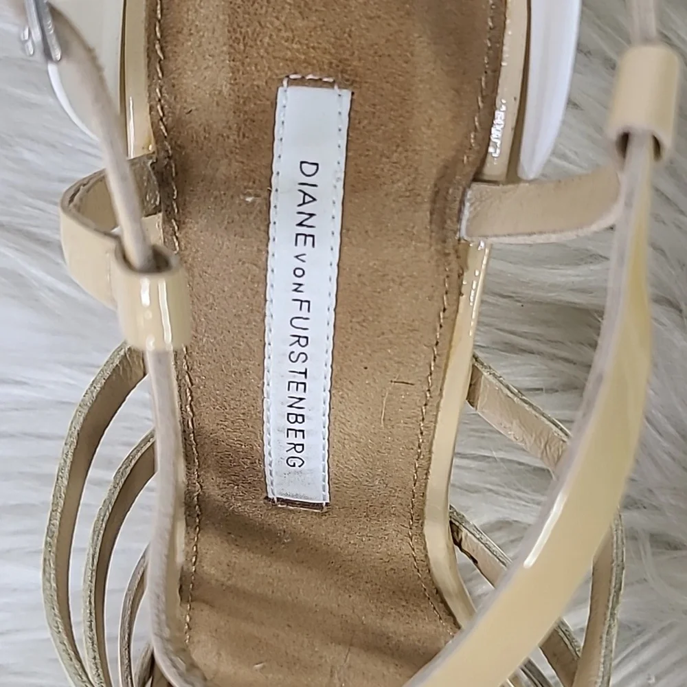 Diane von Furstenberg High Heel Sandals Size 9.5 Beige Patent Leather Sexy Shoes - Picture 3 of 13